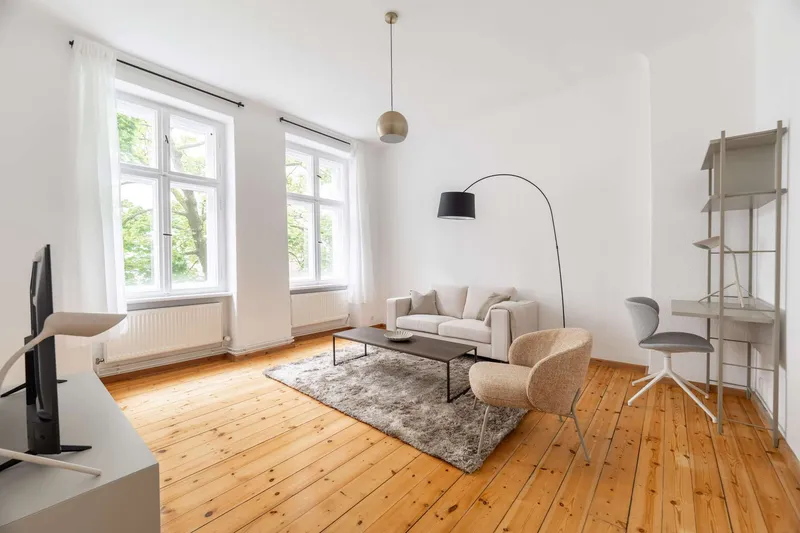 Wunderschöne 2-Zimmer-Wohnung in Friedrichshain - voll möbliert — photo 1